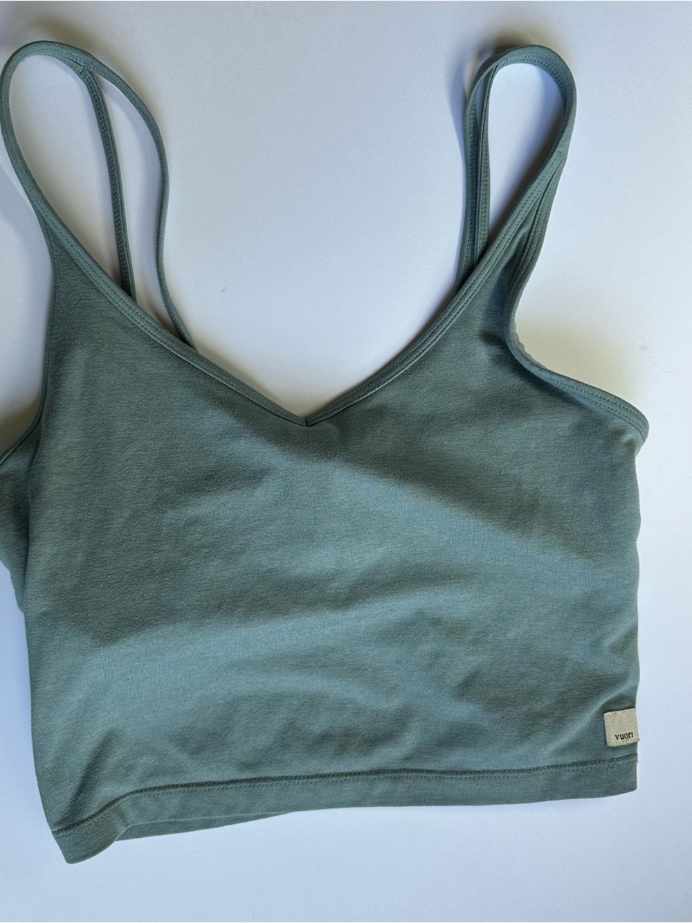 Vuori Halo Crop Tank Top Sage Green Built-in Shelf Bra Size S (No Pads)
